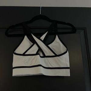 Cross sports bra / crop tank